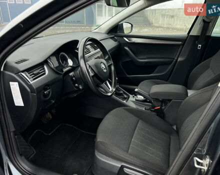 Серый Шкода Октавия, объемом двигателя 2 л и пробегом 270 тыс. км за 14500 $, фото 8 на Automoto.ua