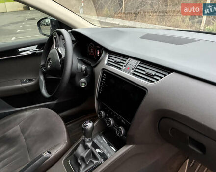 Сірий Шкода Октавія, об'ємом двигуна 1.97 л та пробігом 144 тис. км за 18700 $, фото 35 на Automoto.ua