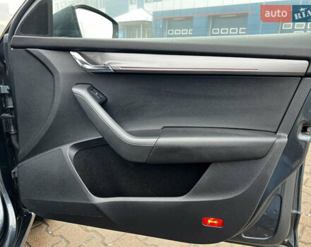 Серый Шкода Октавия, объемом двигателя 2 л и пробегом 270 тыс. км за 14500 $, фото 17 на Automoto.ua