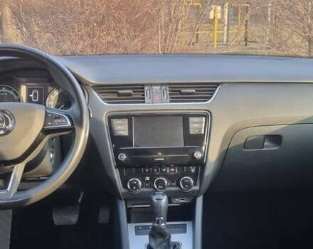 Сірий Шкода Октавія, об'ємом двигуна 1.5 л та пробігом 125 тис. км за 16200 $, фото 1 на Automoto.ua