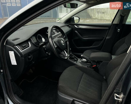 Серый Шкода Октавия, объемом двигателя 2 л и пробегом 270 тыс. км за 14500 $, фото 9 на Automoto.ua