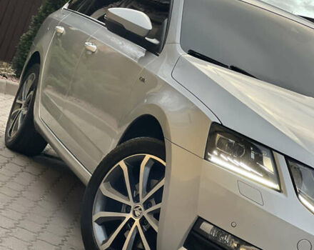 Шкода Октавия 2019 в Дрогобыче на Automoto.ua Серый Шкода Октавия, объемом двигателя 1.97 л и пробегом 231 тыс. км за 16999 $, фото 13 на Automoto.ua
