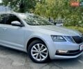 Серый Шкода Октавия, объемом двигателя 1.6 л и пробегом 210 тыс. км за 15990 $, фото 1 на Automoto.ua
