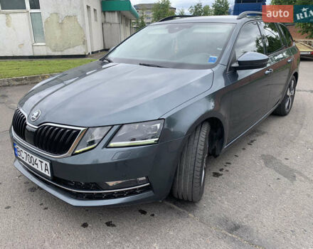 Серый Шкода Октавия, объемом двигателя 1.97 л и пробегом 290 тыс. км за 14800 $, фото 3 на Automoto.ua