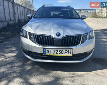 Серый Шкода Октавия, объемом двигателя 1.6 л и пробегом 182 тыс. км за 15700 $, фото 2 на Automoto.ua