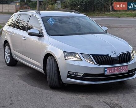 Серый Шкода Октавия, объемом двигателя 2 л и пробегом 238 тыс. км за 16299 $, фото 8 на Automoto.ua