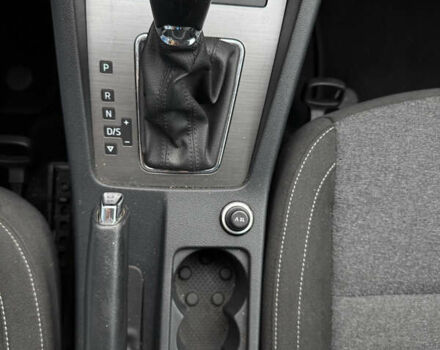 Серый Шкода Октавия, объемом двигателя 2 л и пробегом 259 тыс. км за 14970 $, фото 53 на Automoto.ua