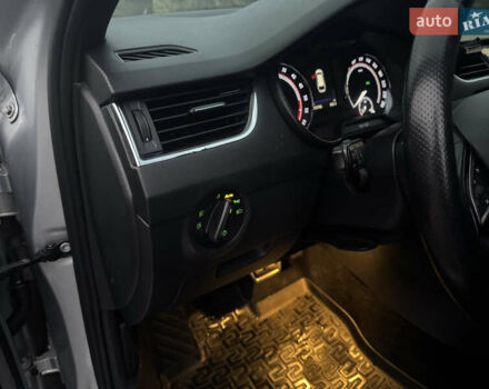 Серый Шкода Октавия, объемом двигателя 2 л и пробегом 255 тыс. км за 16900 $, фото 19 на Automoto.ua