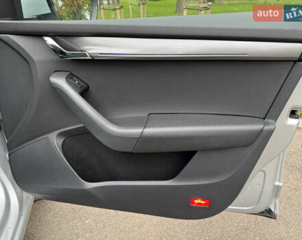 Серый Шкода Октавия, объемом двигателя 2 л и пробегом 175 тыс. км за 17999 $, фото 22 на Automoto.ua