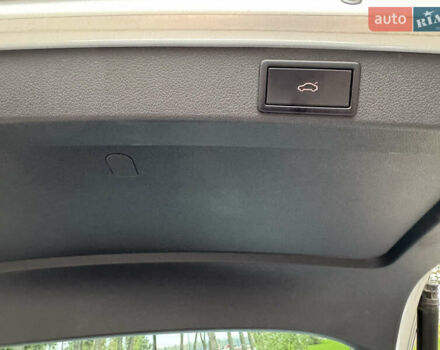 Серый Шкода Октавия, объемом двигателя 2 л и пробегом 175 тыс. км за 17999 $, фото 9 на Automoto.ua