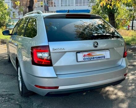 Серый Шкода Октавия, объемом двигателя 1.6 л и пробегом 210 тыс. км за 15990 $, фото 7 на Automoto.ua
