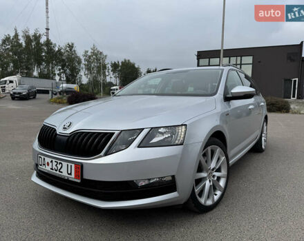 Серый Шкода Октавия, объемом двигателя 2 л и пробегом 259 тыс. км за 14970 $, фото 4 на Automoto.ua