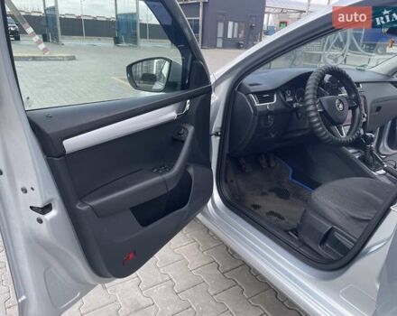 Серый Шкода Октавия, объемом двигателя 1.6 л и пробегом 240 тыс. км за 13500 $, фото 7 на Automoto.ua