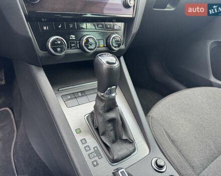 Серый Шкода Октавия, объемом двигателя 2 л и пробегом 291 тыс. км за 14800 $, фото 61 на Automoto.ua