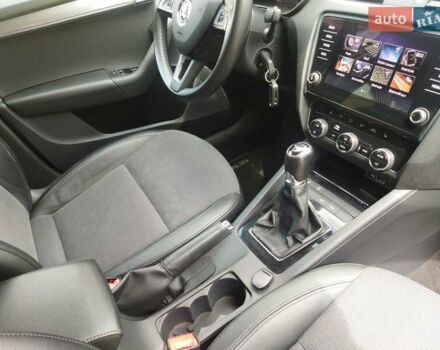 Шкода Октавия 2019 в Житомире на Automoto.ua Серый Шкода Октавия, объемом двигателя 1.6 л и пробегом 211 тыс. км за 13499 $, фото 39 на Automoto.ua