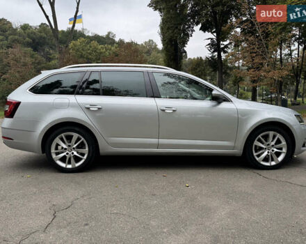 Серый Шкода Октавия, объемом двигателя 2 л и пробегом 175 тыс. км за 17999 $, фото 5 на Automoto.ua
