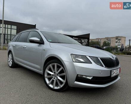 Серый Шкода Октавия, объемом двигателя 2 л и пробегом 259 тыс. км за 14970 $, фото 10 на Automoto.ua