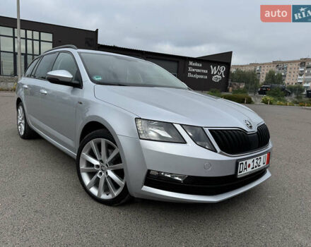 Серый Шкода Октавия, объемом двигателя 2 л и пробегом 259 тыс. км за 14970 $, фото 7 на Automoto.ua