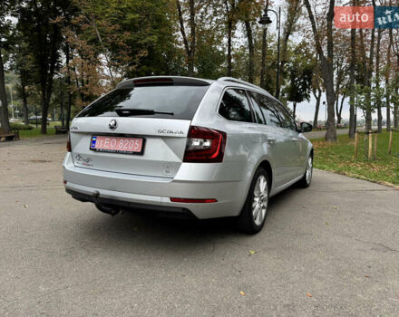 Серый Шкода Октавия, объемом двигателя 2 л и пробегом 175 тыс. км за 17999 $, фото 4 на Automoto.ua