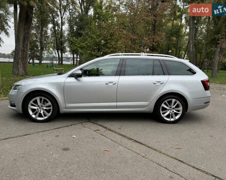 Серый Шкода Октавия, объемом двигателя 2 л и пробегом 175 тыс. км за 17999 $, фото 1 на Automoto.ua