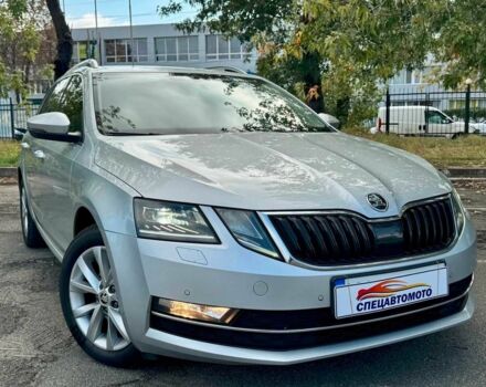 Серый Шкода Октавия, объемом двигателя 1.6 л и пробегом 210 тыс. км за 15990 $, фото 3 на Automoto.ua