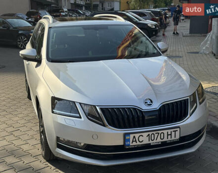 Серый Шкода Октавия, объемом двигателя 1.6 л и пробегом 214 тыс. км за 17000 $, фото 4 на Automoto.ua