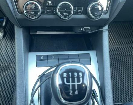 Серый Шкода Октавия, объемом двигателя 1.6 л и пробегом 240 тыс. км за 13500 $, фото 38 на Automoto.ua