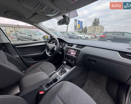 Серый Шкода Октавия, объемом двигателя 2 л и пробегом 291 тыс. км за 14800 $, фото 32 на Automoto.ua