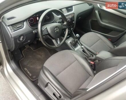 Серый Шкода Октавия, объемом двигателя 1.6 л и пробегом 212 тыс. км за 13500 $, фото 2 на Automoto.ua