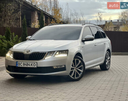 Шкода Октавия 2019 в Дрогобыче на Automoto.ua Серый Шкода Октавия, объемом двигателя 1.97 л и пробегом 231 тыс. км за 16999 $, фото 15 на Automoto.ua