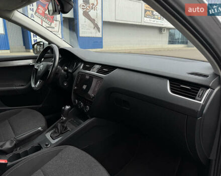 Серый Шкода Октавия, объемом двигателя 2 л и пробегом 259 тыс. км за 14970 $, фото 76 на Automoto.ua