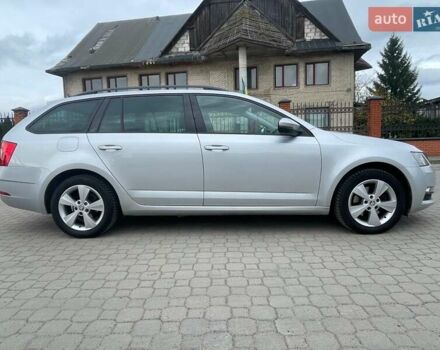 Сірий Шкода Октавія, об'ємом двигуна 2 л та пробігом 265 тис. км за 16300 $, фото 4 на Automoto.ua