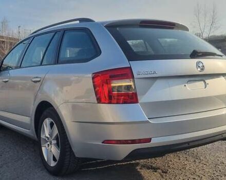 Сірий Шкода Октавія, об'ємом двигуна 1.5 л та пробігом 125 тис. км за 16200 $, фото 12 на Automoto.ua