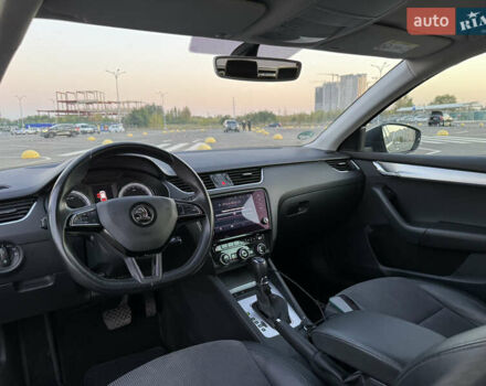 Серый Шкода Октавия, объемом двигателя 1.6 л и пробегом 323 тыс. км за 13700 $, фото 7 на Automoto.ua