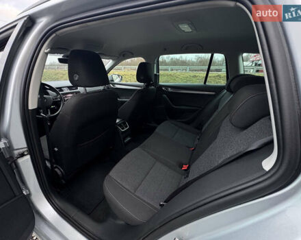 Серый Шкода Октавия, объемом двигателя 2 л и пробегом 291 тыс. км за 14800 $, фото 46 на Automoto.ua