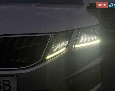 Серый Шкода Октавия, объемом двигателя 2 л и пробегом 255 тыс. км за 16900 $, фото 24 на Automoto.ua