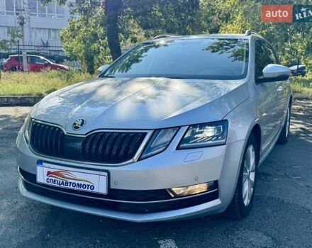 Серый Шкода Октавия, объемом двигателя 1.6 л и пробегом 210 тыс. км за 15990 $, фото 5 на Automoto.ua