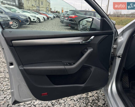 Серый Шкода Октавия, объемом двигателя 2 л и пробегом 291 тыс. км за 14800 $, фото 53 на Automoto.ua