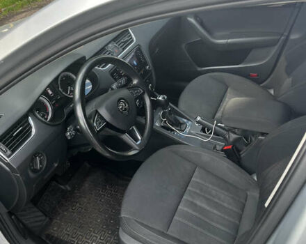 Сірий Шкода Октавія, об'ємом двигуна 1.97 л та пробігом 120 тис. км за 17300 $, фото 6 на Automoto.ua