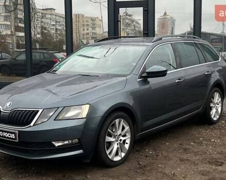 Серый Шкода Октавия, объемом двигателя 1.5 л и пробегом 255 тыс. км за 15990 $, фото 2 на Automoto.ua