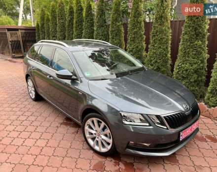 Серый Шкода Октавия, объемом двигателя 1.98 л и пробегом 200 тыс. км за 18499 $, фото 2 на Automoto.ua