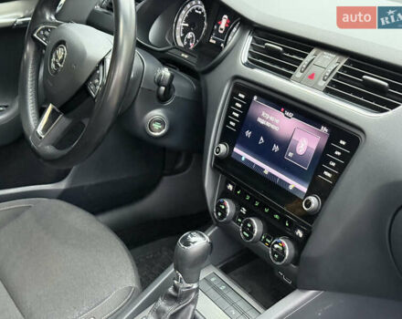 Серый Шкода Октавия, объемом двигателя 1.97 л и пробегом 283 тыс. км за 17499 $, фото 75 на Automoto.ua