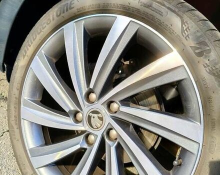 Сірий Шкода Октавія, об'ємом двигуна 2 л та пробігом 209 тис. км за 23500 $, фото 1 на Automoto.ua