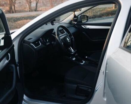 Шкода Октавия 2020 в Киеве на Automoto.ua Серый Шкода Октавия, объемом двигателя 1.97 л и пробегом 273 тыс. км за 15300 $, фото 22 на Automoto.ua