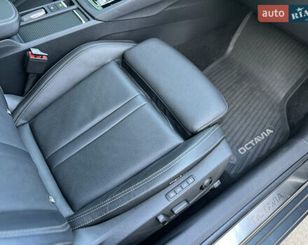 Шкода Октавия 2020 в Киеве на Automoto.ua Серый Шкода Октавия, объемом двигателя 1.97 л и пробегом 227 тыс. км за 20500 $, фото 64 на Automoto.ua