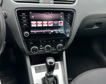 Серый Шкода Октавия, объемом двигателя 2 л и пробегом 185 тыс. км за 17500 $, фото 17 на Automoto.ua