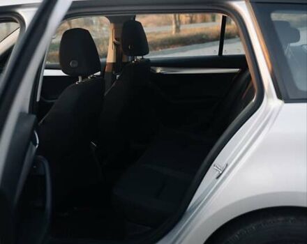 Шкода Октавия 2020 в Киеве на Automoto.ua Серый Шкода Октавия, объемом двигателя 1.97 л и пробегом 273 тыс. км за 15300 $, фото 23 на Automoto.ua