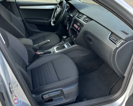 Серый Шкода Октавия, объемом двигателя 2 л и пробегом 185 тыс. км за 17500 $, фото 29 на Automoto.ua