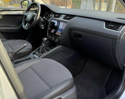 Серый Шкода Октавия, объемом двигателя 2 л и пробегом 182 тыс. км за 15300 $, фото 12 на Automoto.ua