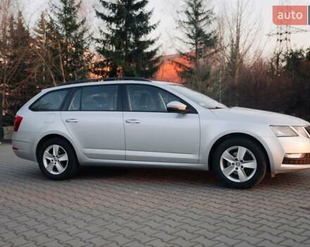 Шкода Октавия 2020 в Киеве на Automoto.ua Серый Шкода Октавия, объемом двигателя 1.97 л и пробегом 273 тыс. км за 15300 $, фото 15 на Automoto.ua
